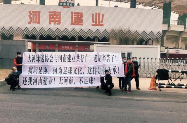 中性名、归化...中国足球抄作业水平为何这么差？